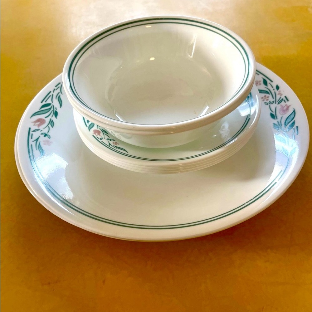 90’s Vintage Corelle Rosemarie Dish Set